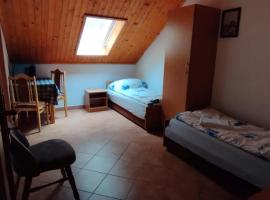 Ubytovňa Priehrada, guest house in Trstená