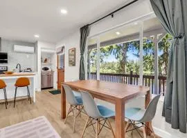 Lakefront Getaway For 4 with Swimming Kayaks and More