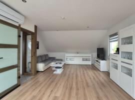 Helle Ferienwohnung auf 80 qm, hotel em Schkeuditz