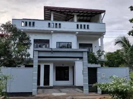 BeeYu River Lodge Weligama