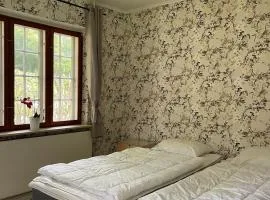 The Gatekeepers Cottage at Hindemae Estate Cozy Stay in Historic Surroundings