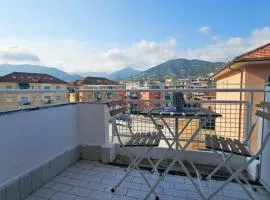 Al Ludomar, Cozy Flat and Free Park