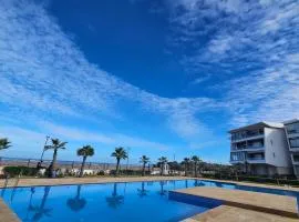 Sidi Rahal Blue View, Beachfront wide seaview with pool