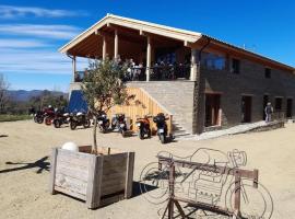 Moto Albergue Farango FOR MOTORBIKERS ONLY - SOLO PARA MOTEROS, pousada em Benabarre