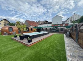 Franken Chalets, Hotel mit Whirlpools in Kist