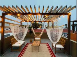 House w Ocean View and Balcony, hotel de playa en Playas de Rosarito