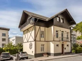 Guest House The Hive