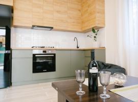 Batumi Apartment with Cozy Yard, hotel v destinaci Batumi