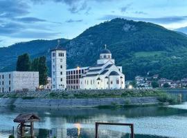 Vila Leolaz, hotell i Višegrad