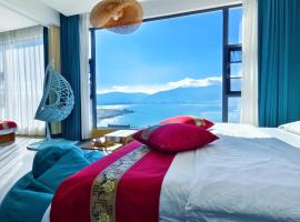 Super Invincible All Seaview Villa, hotel in Dali