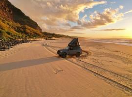 Fully Decked Lifted 4WD Lexus GX470 Camper!, hotel in Kapaa