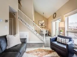 NEW,Riverfront Mountain Modern,4 Bedroom, walkable