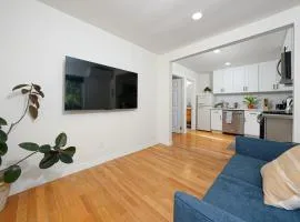 Quiet and Central 1bed1bath House, Nature Retreat