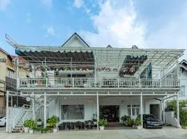 Ngân Hà Xanh Hotel