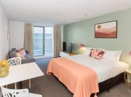 Cosy Studio In CDB With Kitchenette