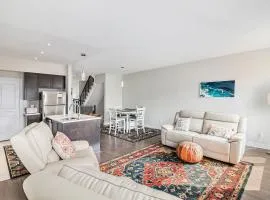 Luxurious Tastefully Furnished 3 bedroom Home in Ottawa