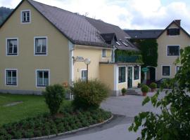 Landhaus Kügler-Eppich, hotel with parking in Proleb