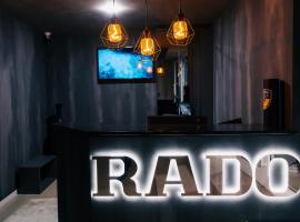 RADO apart, Hotel in Chmilnyk