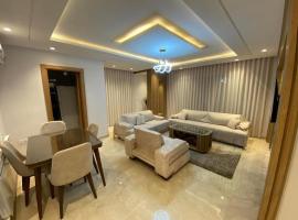 Luxury penthouse sahloul, luxe hotel in Bin Rhilouf