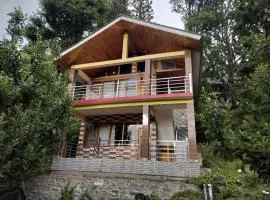 BIRDS LOVE HOUSe