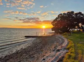 Bonnie Doon on the Thames coast