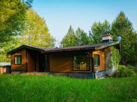 Le Chalet Brun, jacuzzi en bord de lac