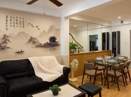 Bangkok Japanese Inspired Townhome Near Ekkamai BTS, Hotel in Bangkok