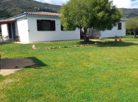 Affitta Camere L'Oleandro, Hotel in Torpè