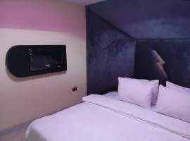 Ivy Hotel - Epe