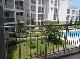 Тристаен апартамент в Бяла комплекс Атлантик, hotel in Byala
