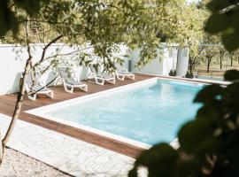 Almond Buna PoolHouse, hotel em Mostar