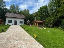 Domek w lesie Sauna i Gorąca balia Wellness&Spa