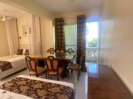 Breezebay beach road hotel Diani, hotel com estacionamento em Ukunda