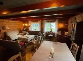 Arnestova - villagehouse in Loen