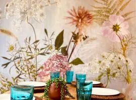 Isleworth House with Garden & private parking