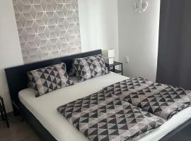 Fecó Apartmanház Balatonboglár, hotel in Balatonboglár