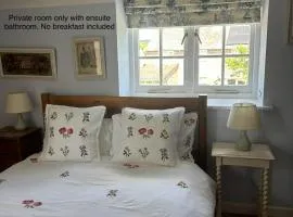 Longbarn House