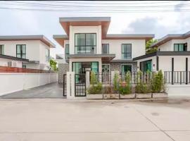 Aqua Pool Villa By Drh, hotel v destinaci Ban Huai Yai