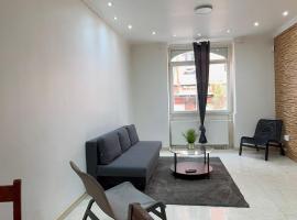 Luxury Apartment 2BR & Jacuzzi Near Expo 12 & ING Arena, hotel di Brussels