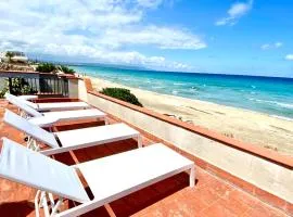 La villa sul mare, San Lorenzo
