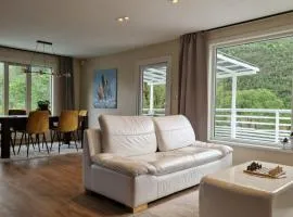 Hillfront 60 Rooms