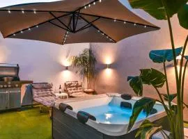 Avli Village House with Private Jacuzzi