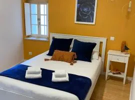 Blue Essence Apartment - Central