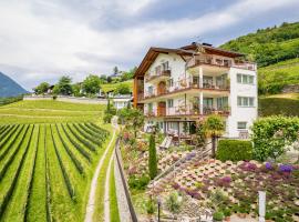 Haus Karin 1, hotel v destinaci Brixen