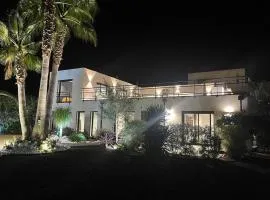 CHIC OREE CEZANNE A SANARY Coup de coeur T2 neuf a louer