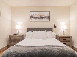 Modern City Suite 2, hotel in Fairbanks