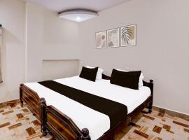 Hotel O SHIVA RESIDENCY, hotel a Raigīr
