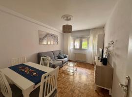 Piso en el precioso pueblo de Colunga, hotel in Colunga