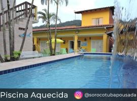 Pousada Sorocotuba - Piscina Aquecida, khách sạn ở Guarujá
