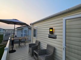 Robins Sunset Holiday Home, hôtel avec piscine à Seasalter